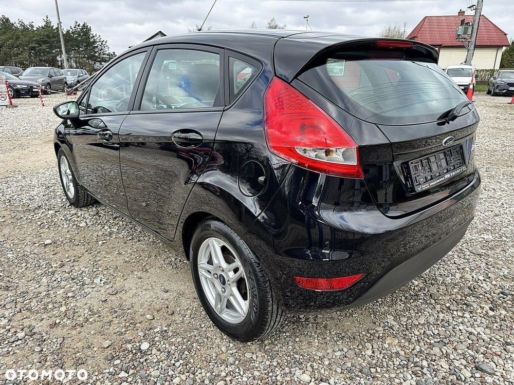 Ford Fiesta - 8
