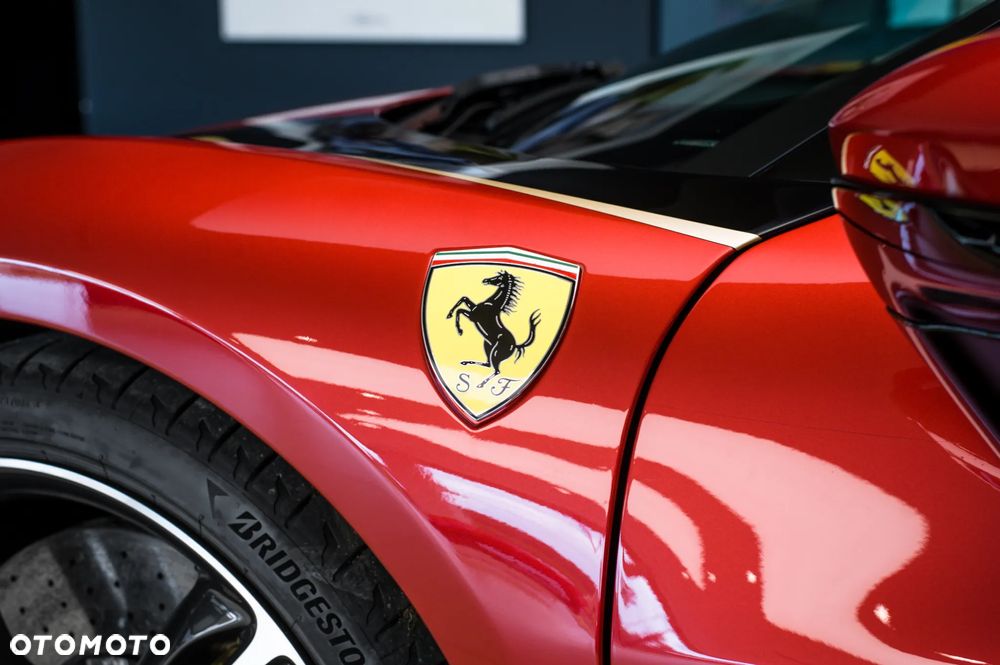 Ferrari 296 GTB - 12