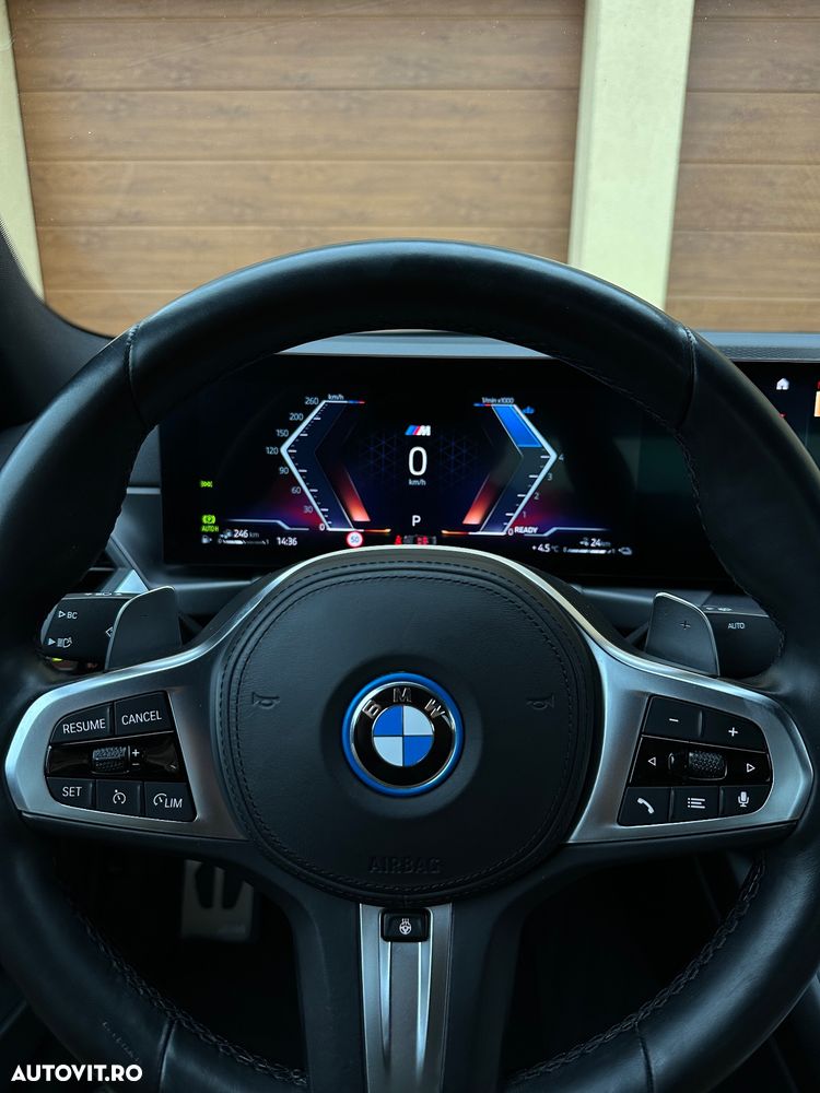 BMW Seria 3 320e Aut. M Sport - 25