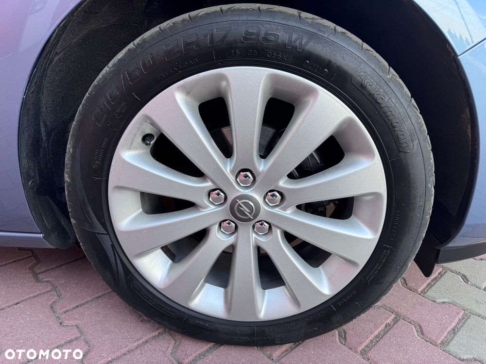 Opel Astra 1.4 Turbo Cosmo - 8