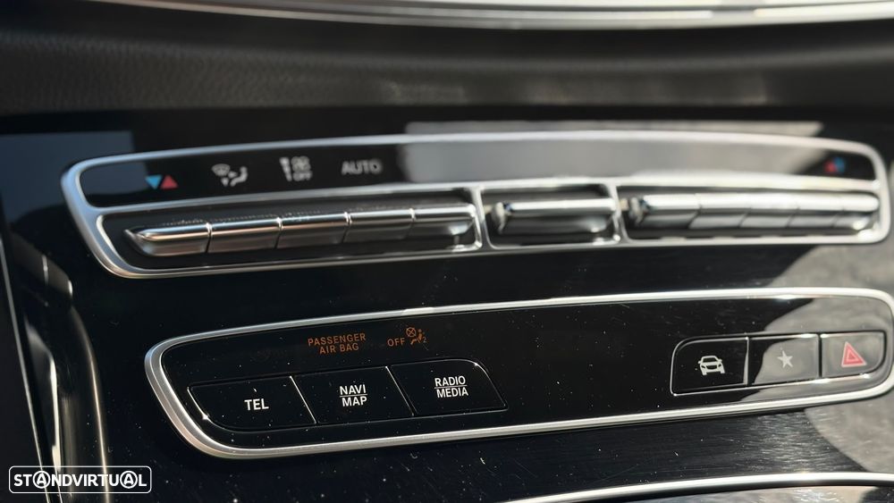 Mercedes-Benz E 300 de 9G-TRONIC AMG Line - 24