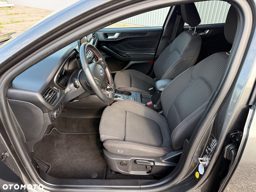 Ford Focus 2.0 EcoBlue ST-Line - 8