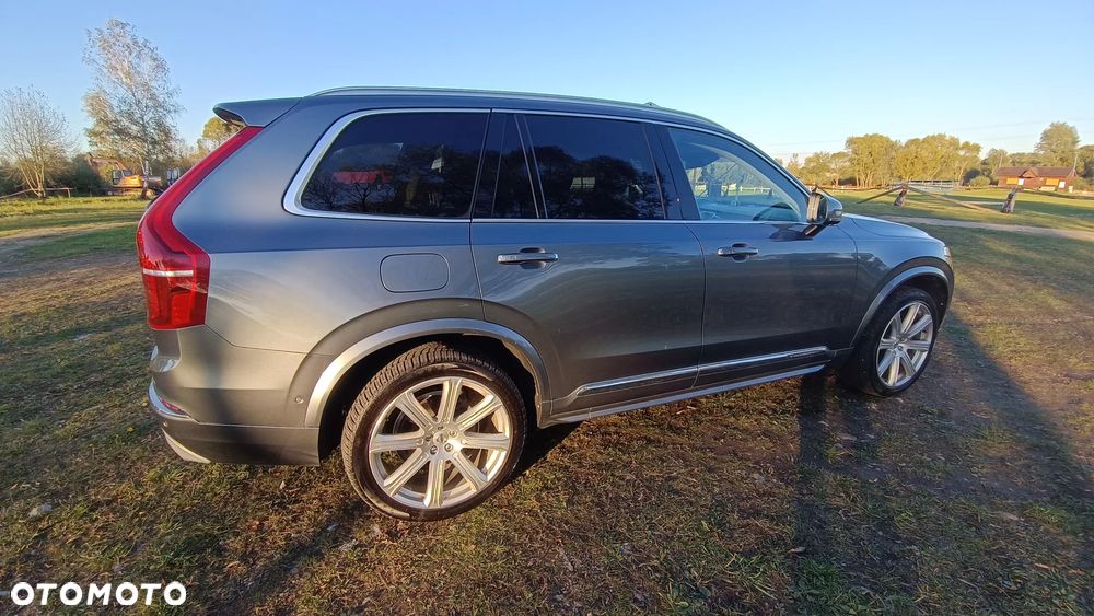 Volvo XC 90 - 8