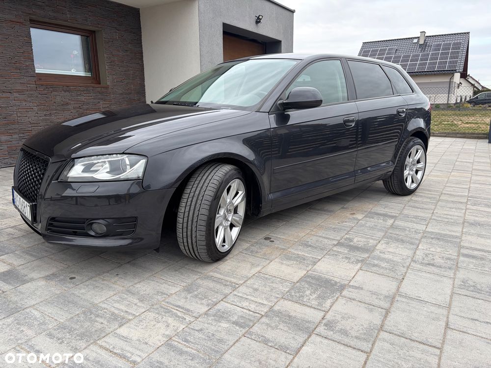 Audi A3 Sportback - 3