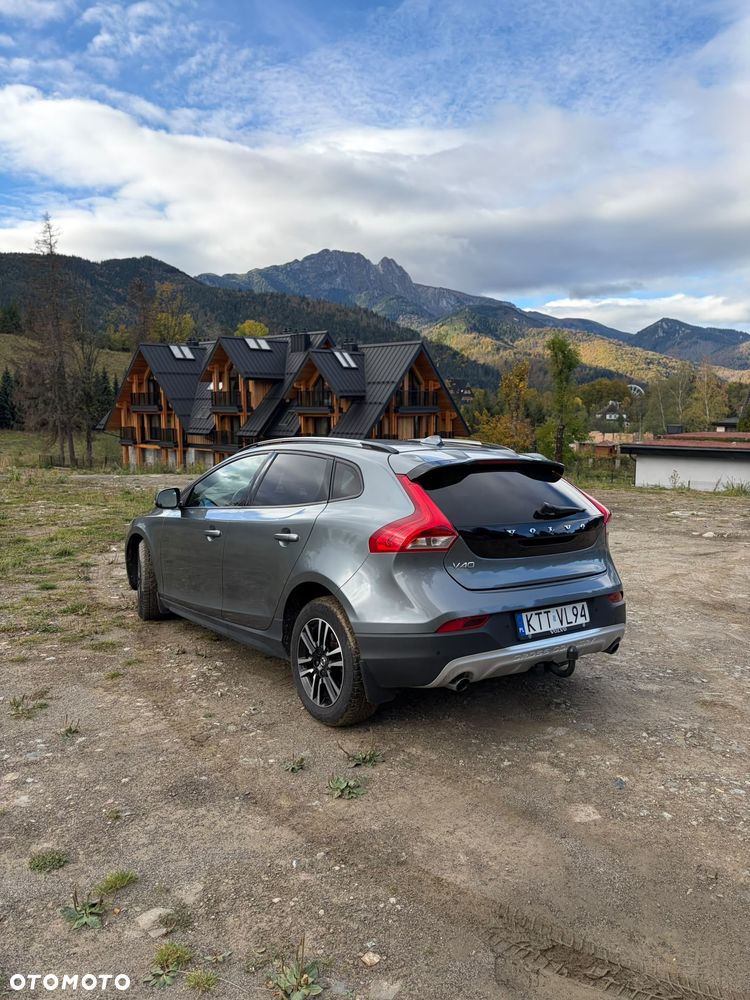 Volvo V40 2019 photo 3