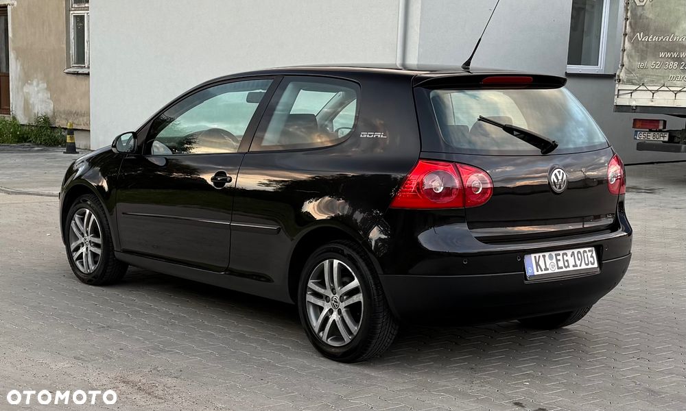 Volkswagen Golf - 2