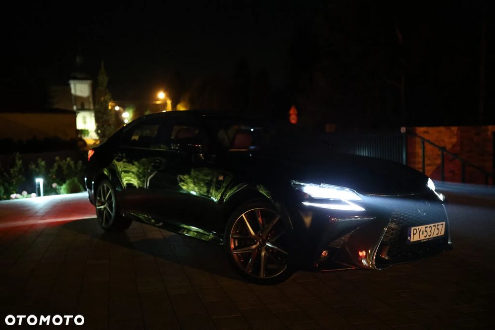 Lexus GS 300 F Sport - 16