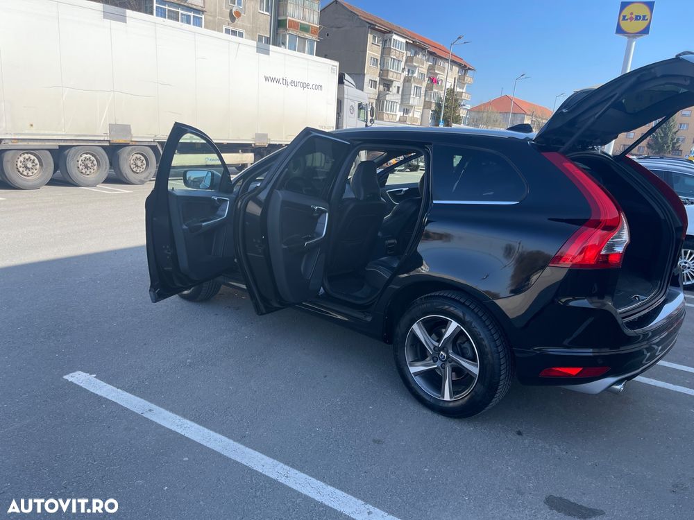 Volvo XC 60 D3 R-Design - 6