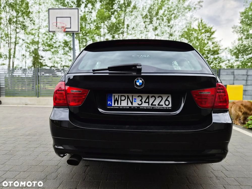 BMW Seria 3 - 35