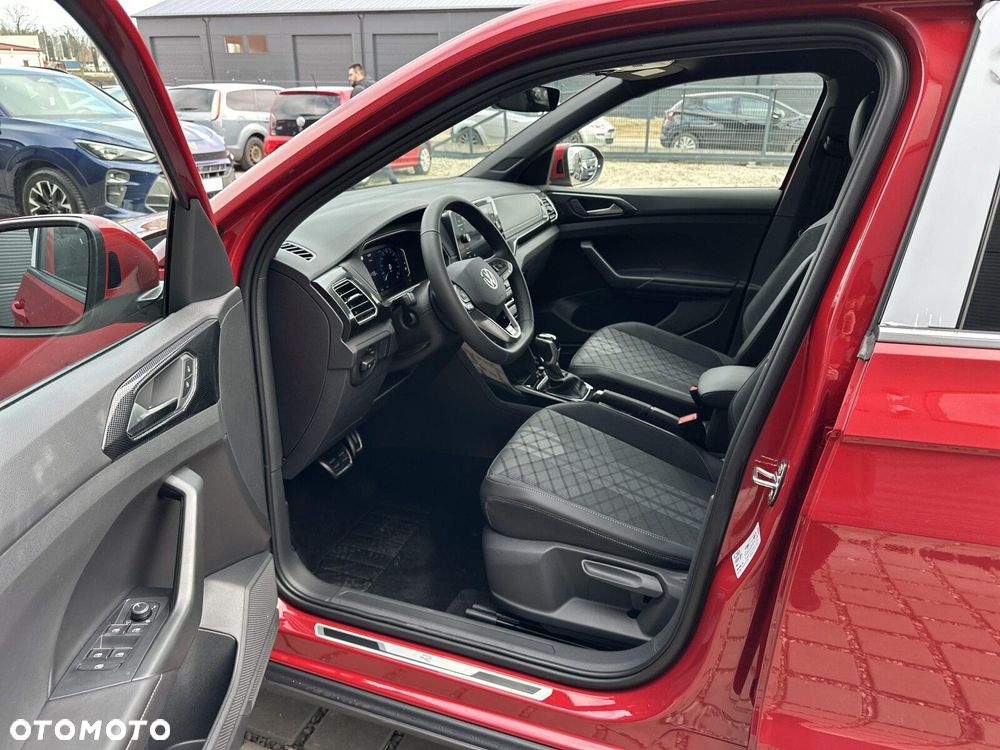 Volkswagen T-Cross - 32