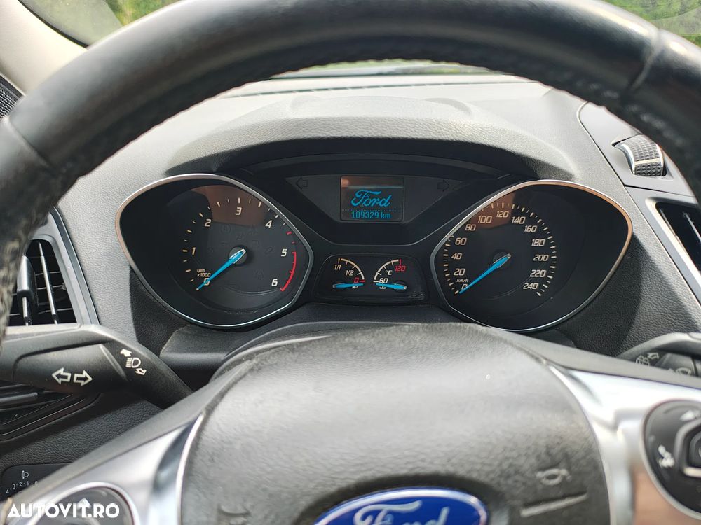 Ford Kuga 2.0 TDCi 2x4 Individual - 10