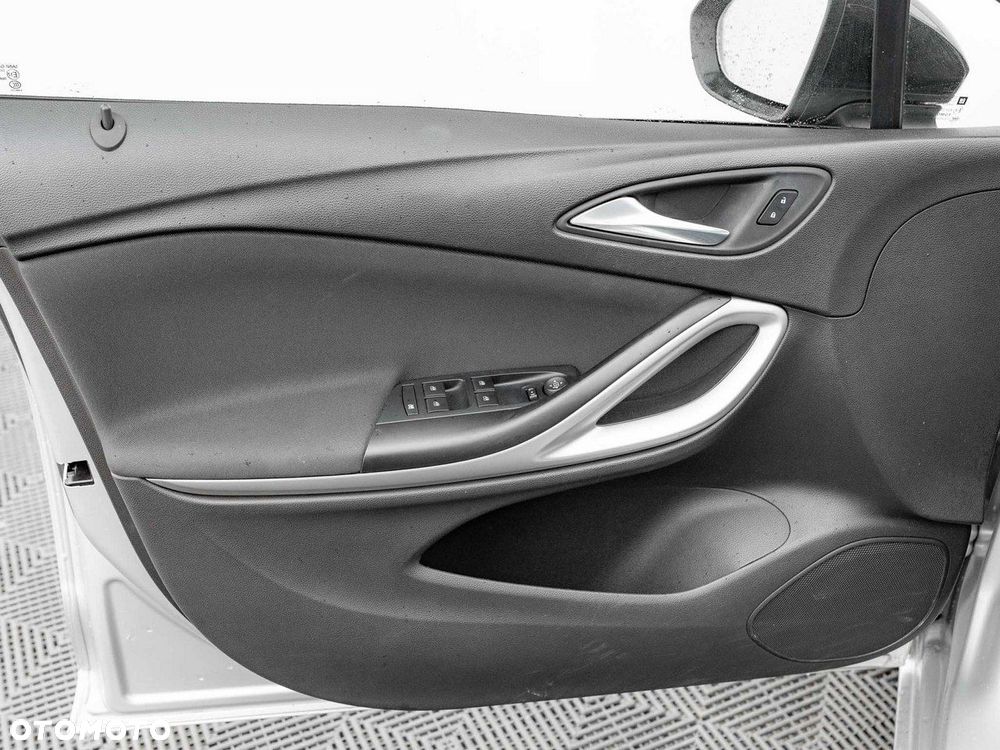 Opel Astra - 11