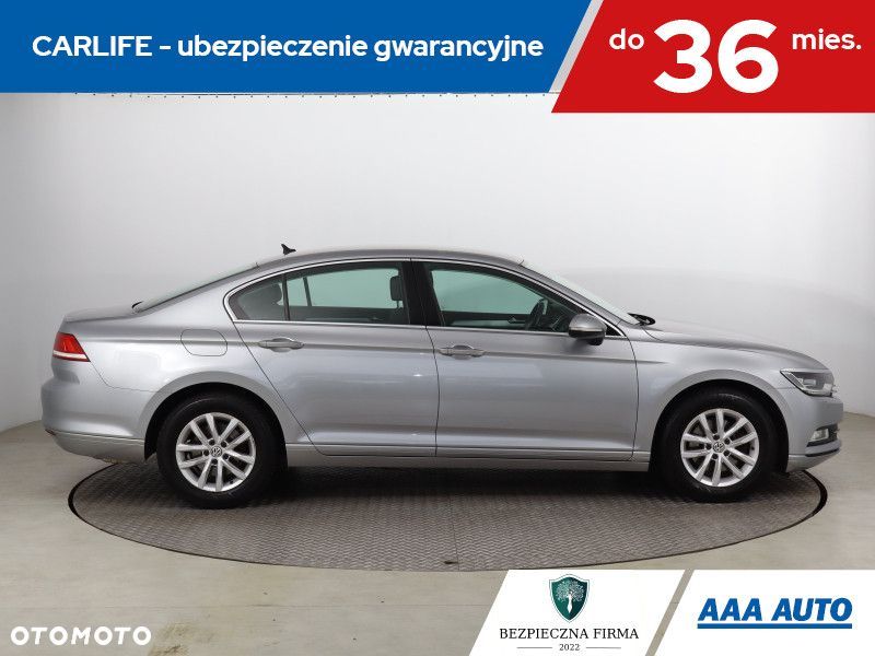 Volkswagen Passat - 8