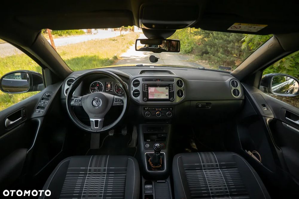 Volkswagen Tiguan 2.0 TDI SCR BlueMotion Technology Lounge Sport & Style - 36