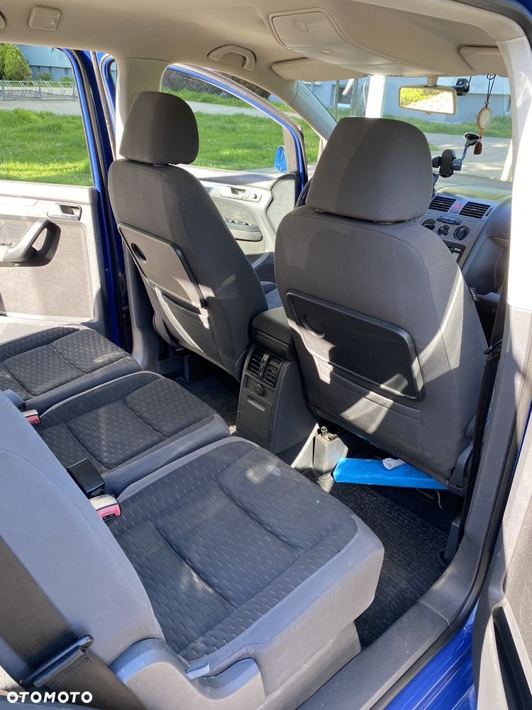 Volkswagen Touran - 7