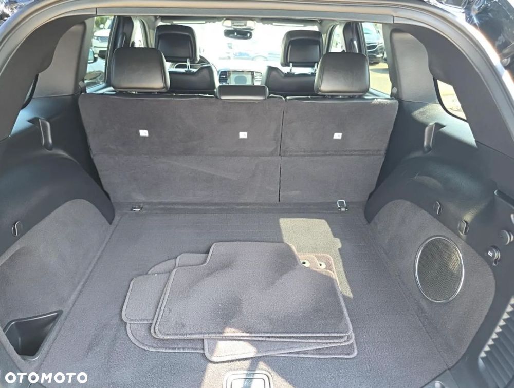 Jeep Grand Cherokee - 18