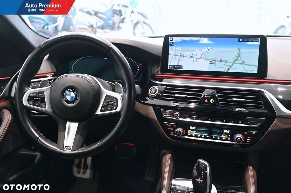 BMW Seria 5 540i xDrive mHEV M Sport sport - 15