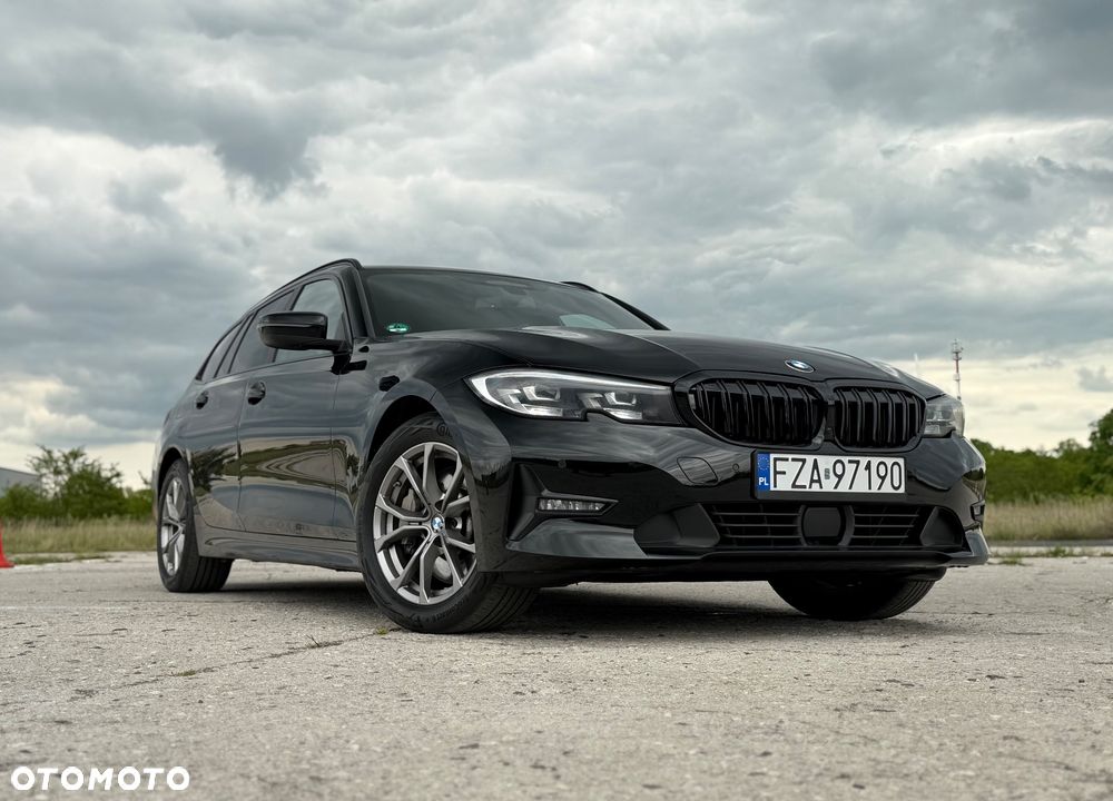 BMW Seria 3 330i Sport Line - 5