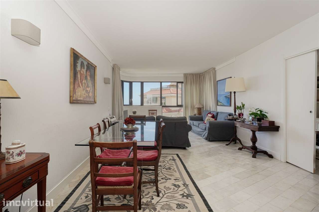 Apartamento de Charme T3 com Vista Frontal de Mar, Monte Estoril. - Grande imagem: 3/32