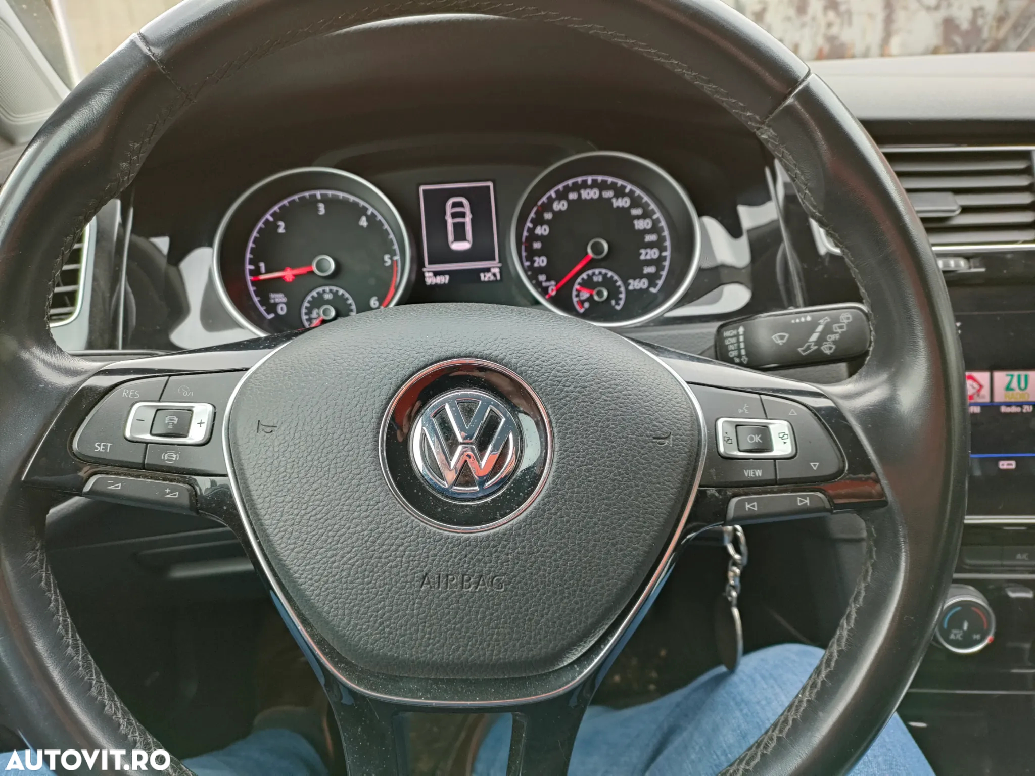 Volkswagen Golf - 9