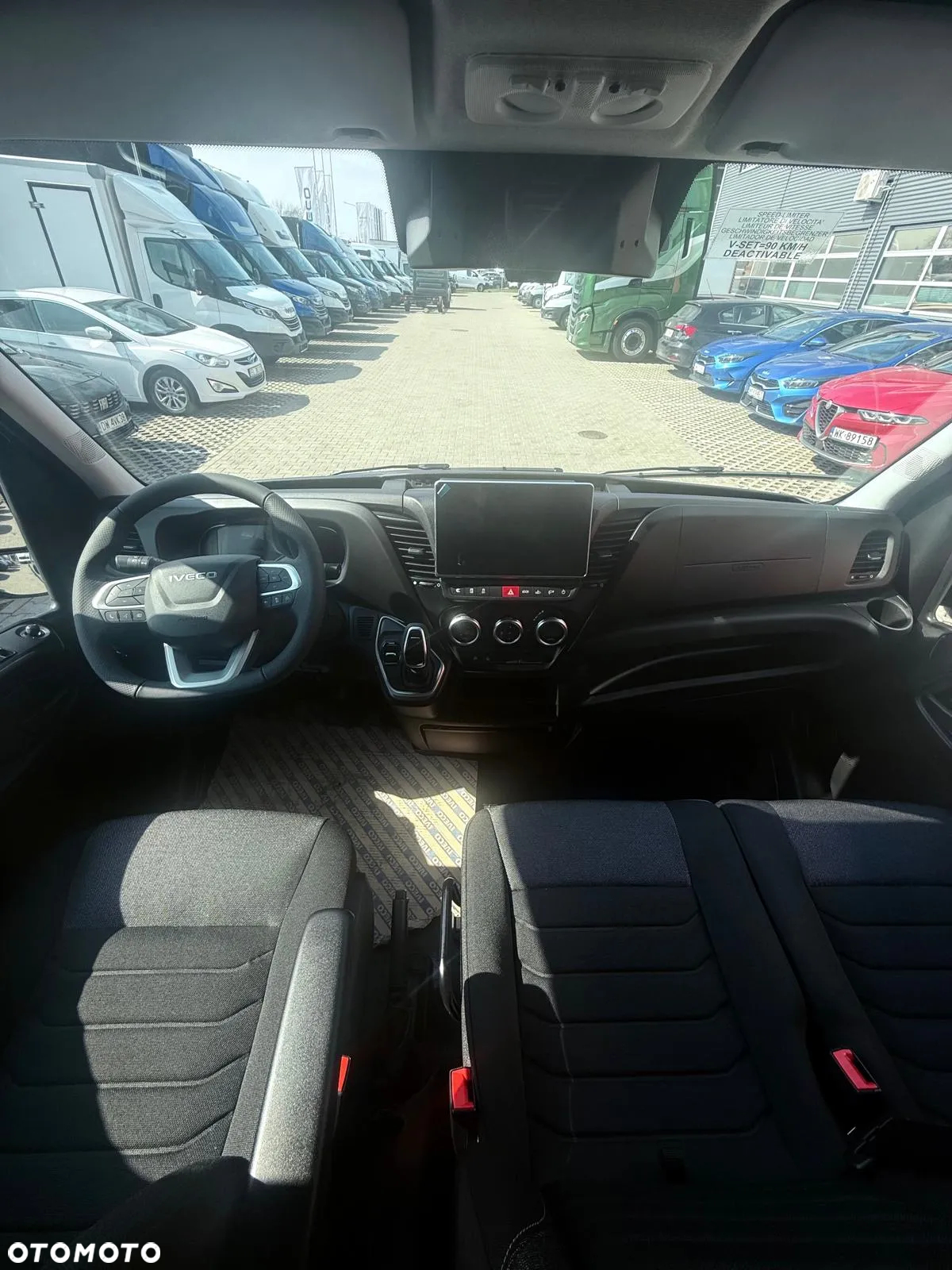 Iveco DAILY -AUTOMAT 7 OSOBOWE MAX DŁUGIE - ZABUDOWA W CENIE - 20
