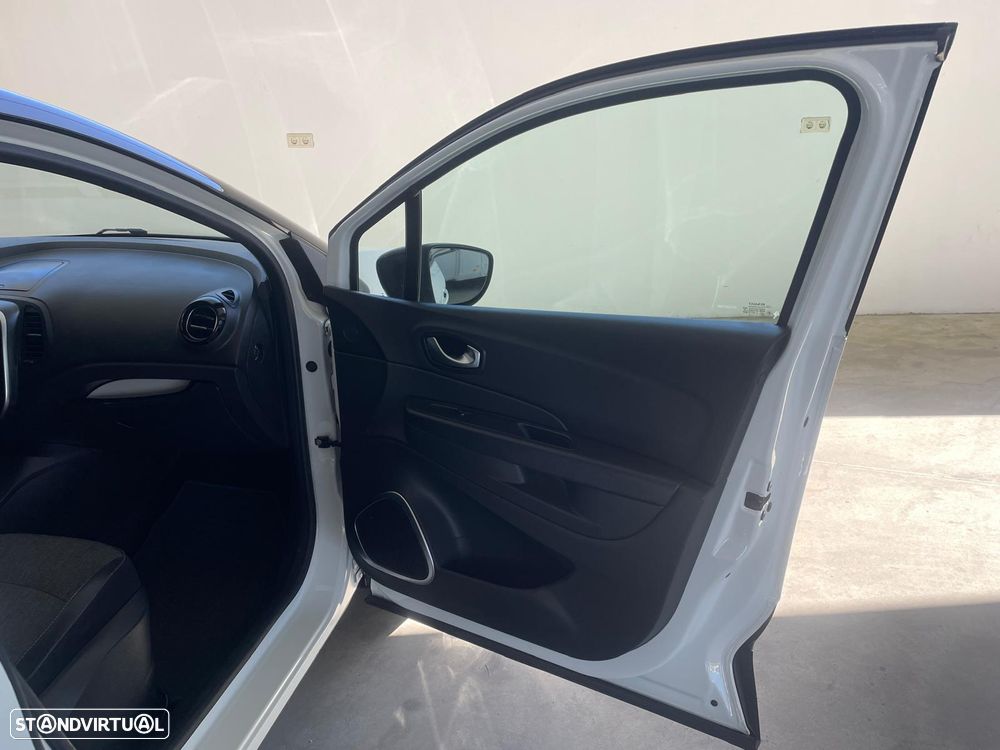 Renault Captur 1.3 TCe Exclusive - 19