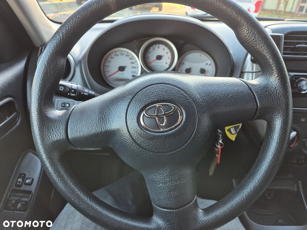 Toyota RAV4 1.8 VVT-i Luna 2WD - 22
