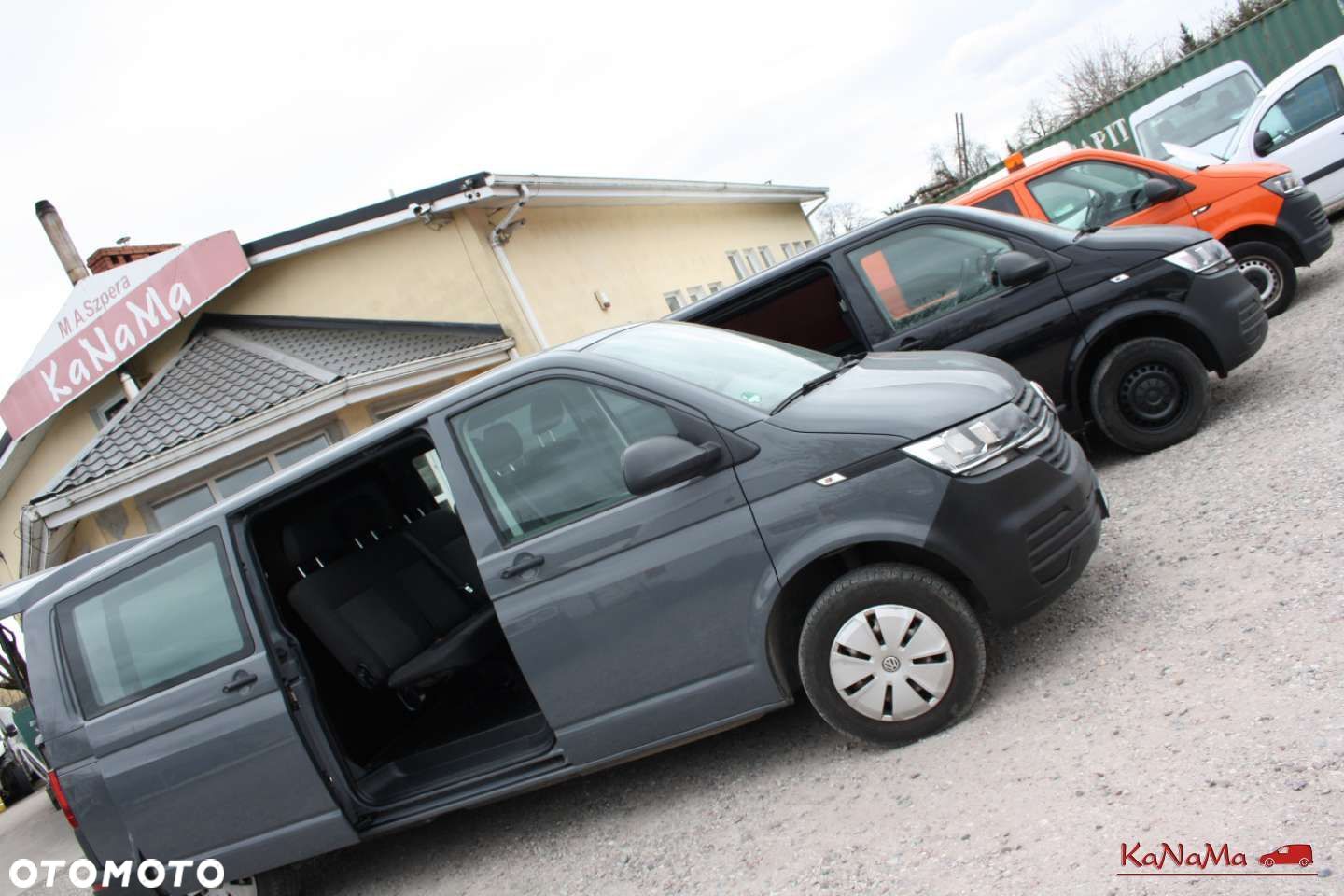 Volkswagen Transporter - 1