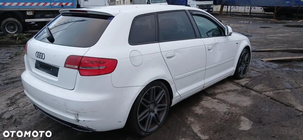 Audi A3 Sportback 2.0 TDI DPF S line Sportpaket (plus) - 5