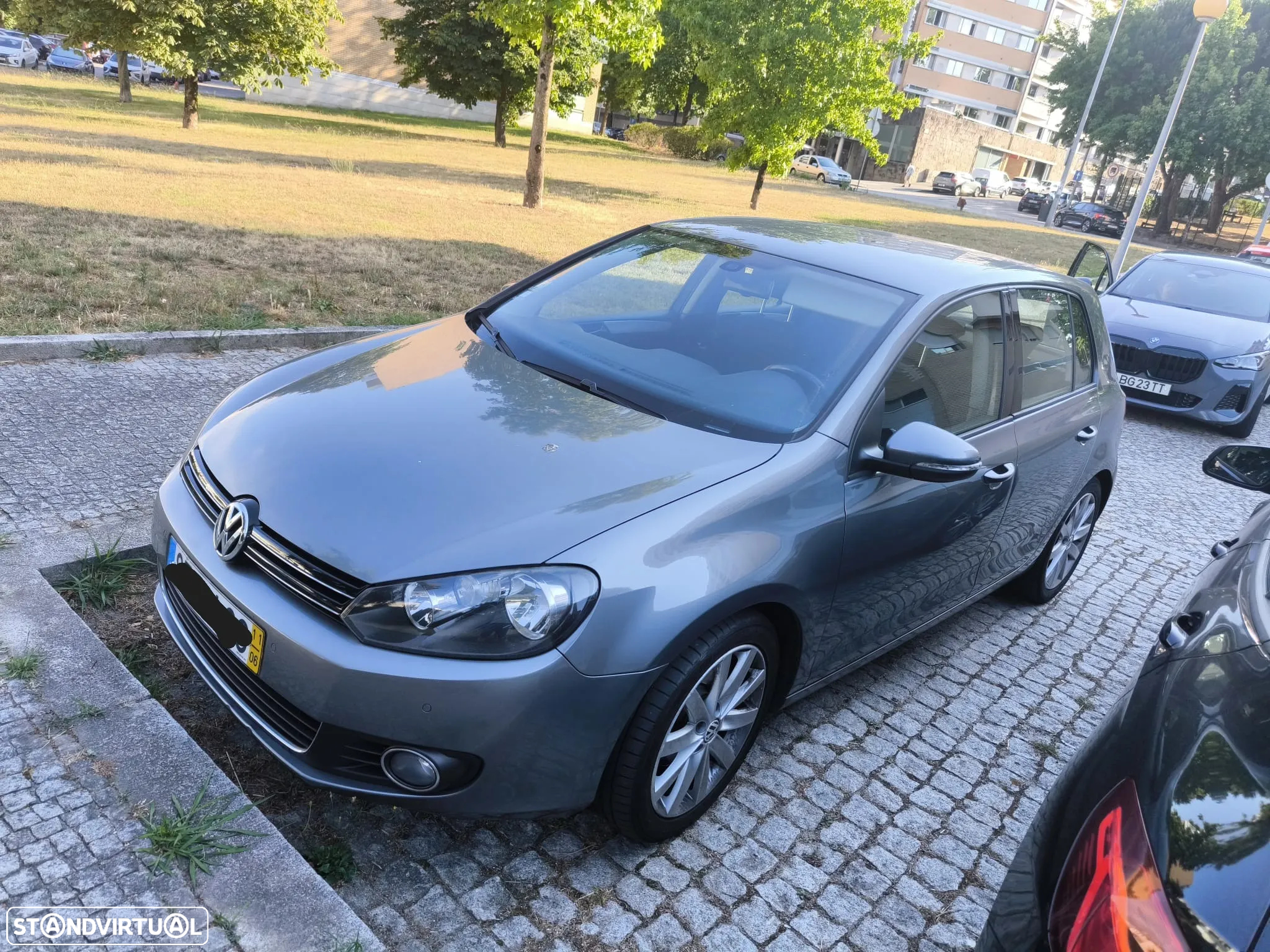 VW Golf 1.6 TDi Highline DSG - 8