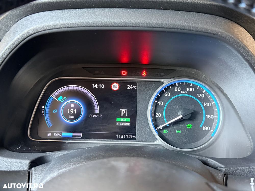 Nissan LEAF 62 kWh e+ N-Connecta - 10