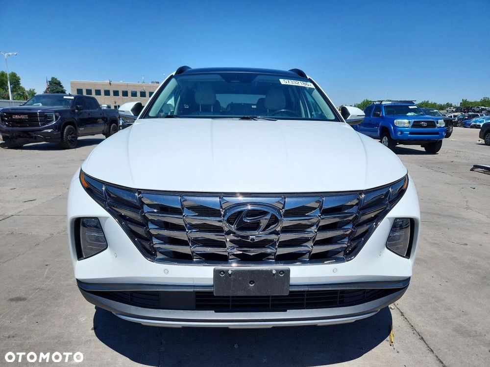 Hyundai Tucson - 2