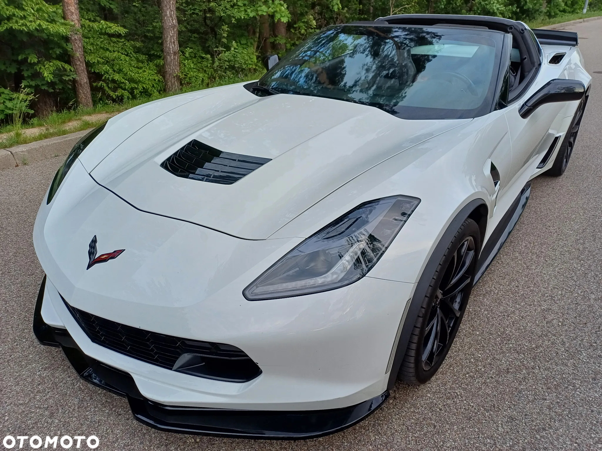 Chevrolet Corvette - 2