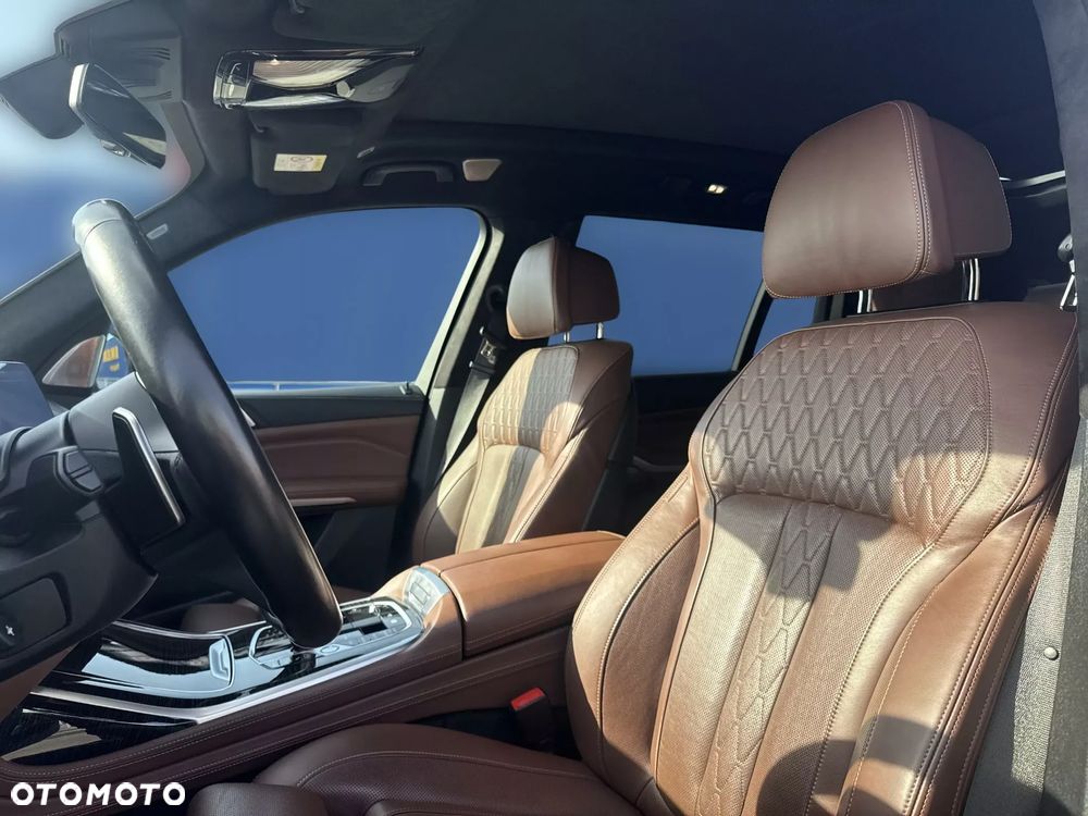 BMW X7 M50d sport - 12