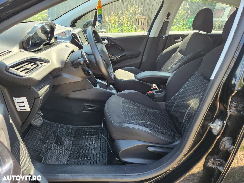 Peugeot 208 1.4 HDi FAP STT Active - 6
