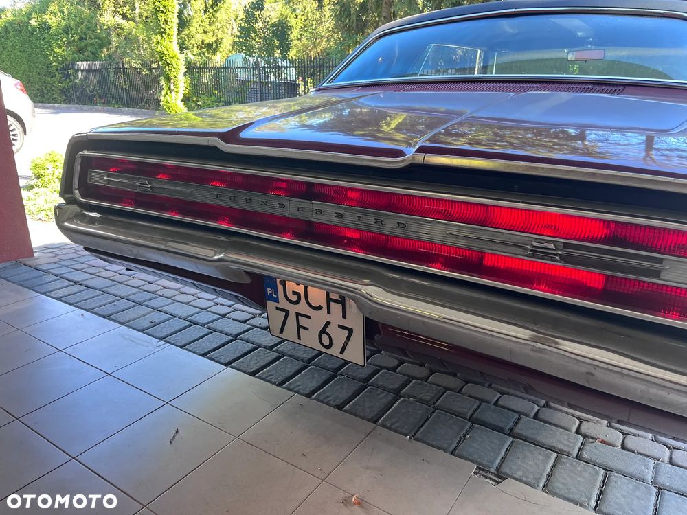 Ford Thunderbird - 2