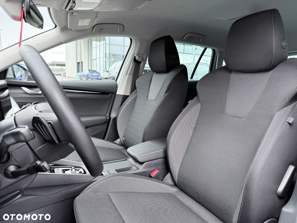 Skoda Octavia 1.5 TSI mHEV Selection DSG - 27