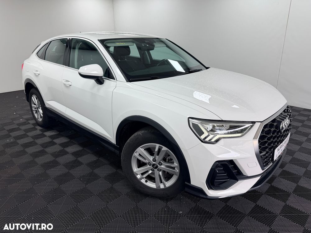 Audi Q3 45 TFSIe S tronic - 11