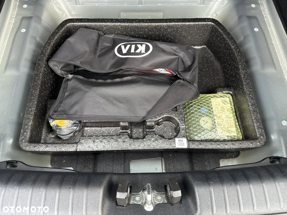Kia Niro - 15