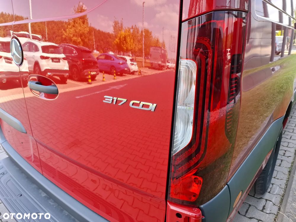 Mercedes-Benz Sprinter 317 CDI Furgon PRO długi 4325 mm L3H2 - 11