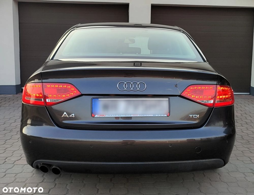Audi A4 Limousine - 6