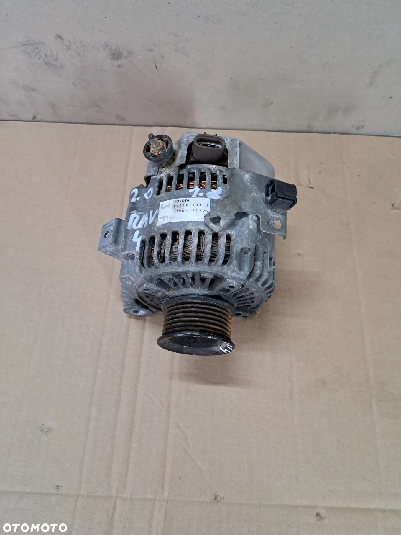 Toyota Rav4 II 2.0 VVTI benzyna alternator 27060-28110 - 3