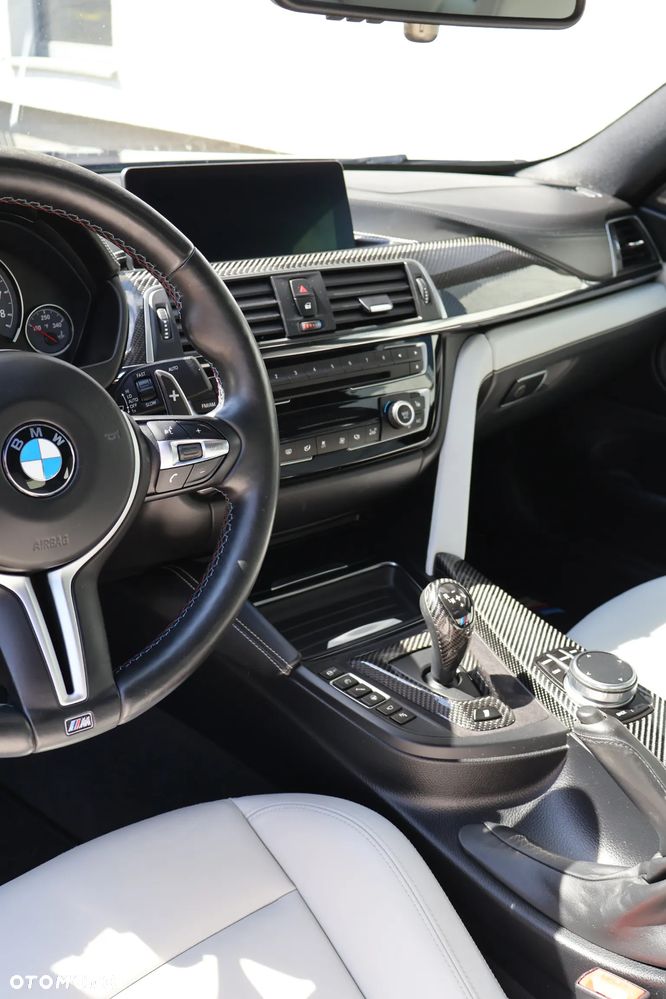 BMW M4 DKG - 7