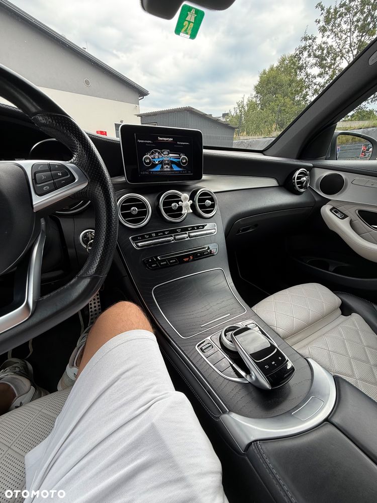 Mercedes-Benz GLC - 18