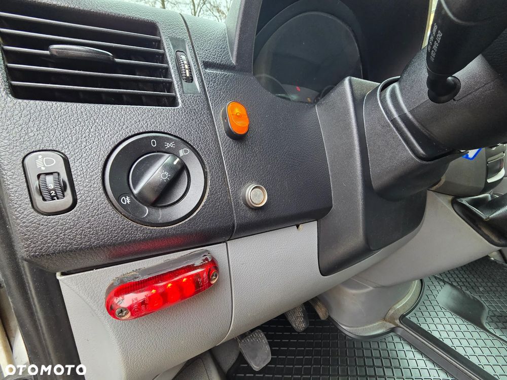 Volkswagen Crafter - 11