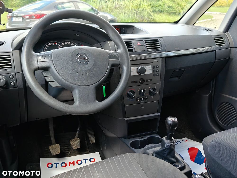 Opel Corsa 1.4 16V Edition mit TomTom GO - 15