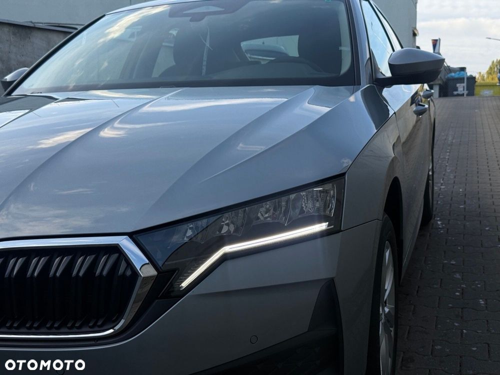 Skoda Octavia 1.5 TSI mHEV Drive Essence DSG - 31
