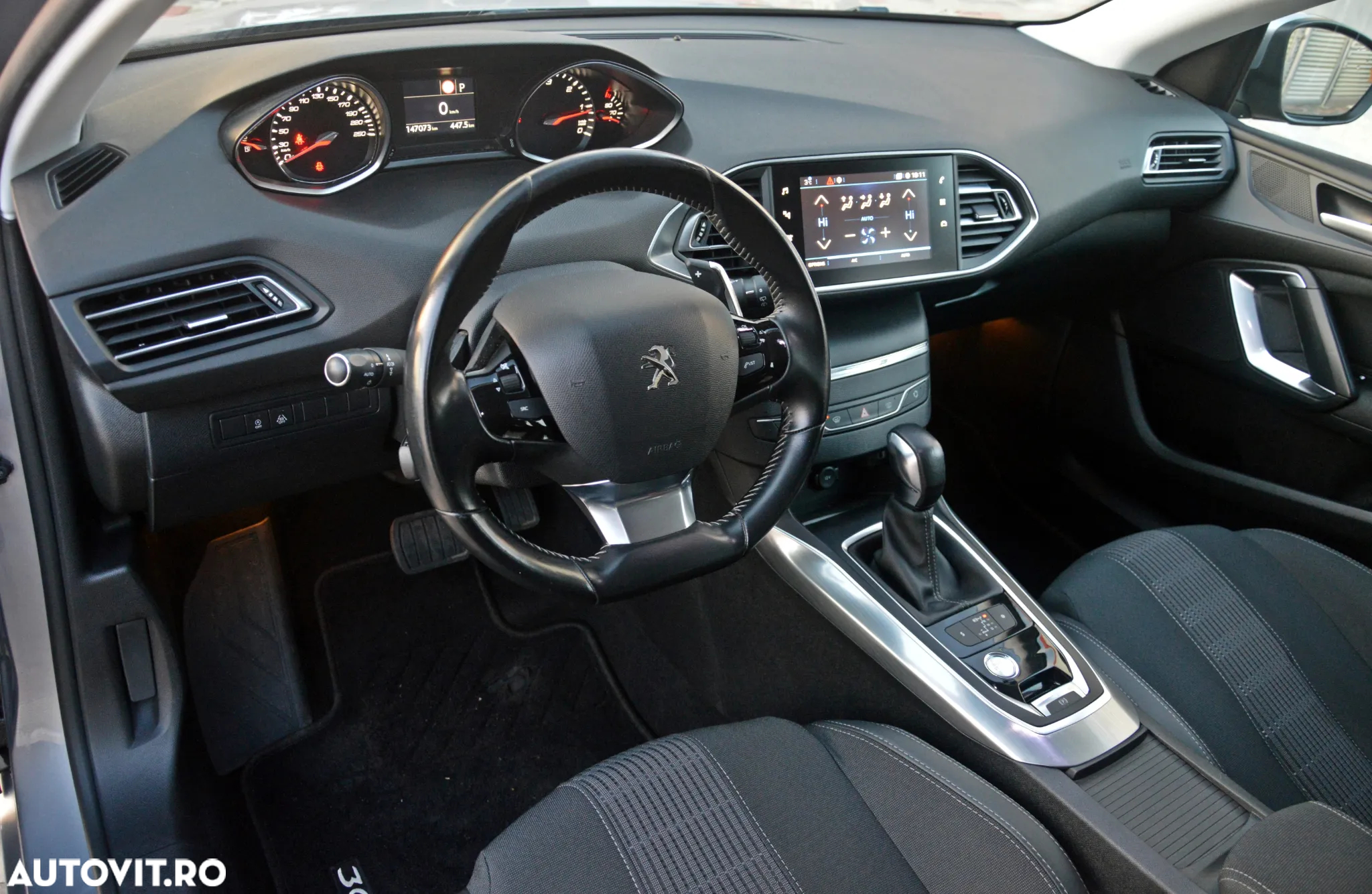 Peugeot 308 SW BlueHDi 130 EAT6 Stop & Start Allure - 21
