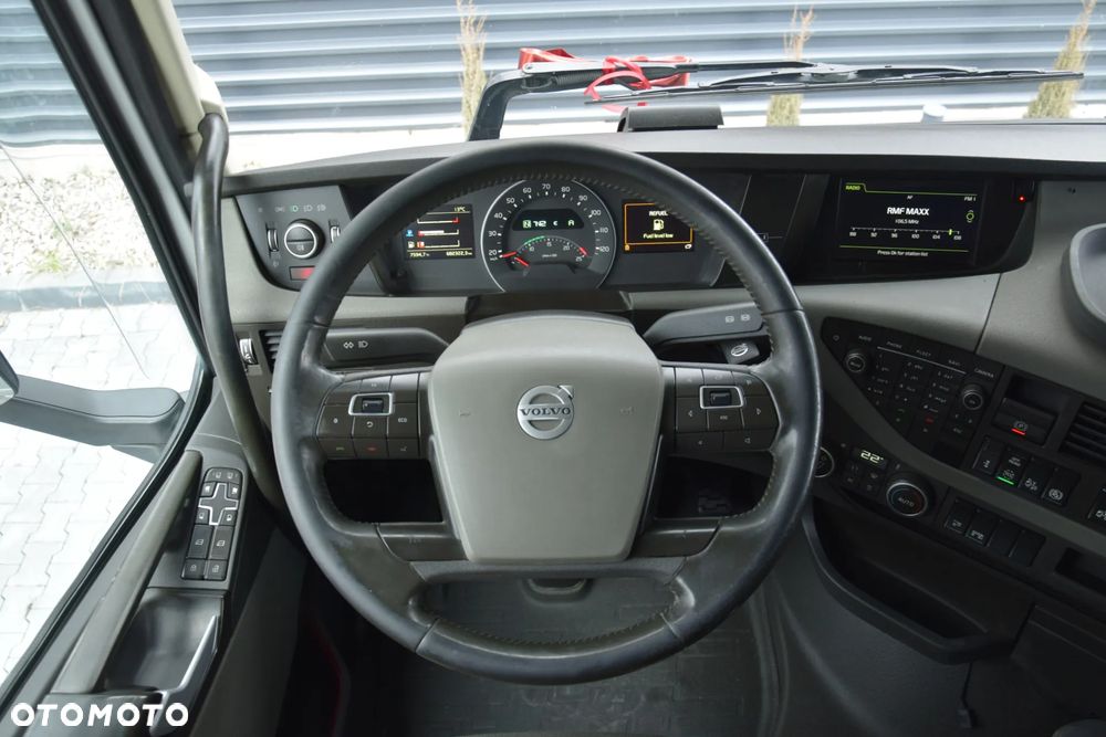 Volvo FH500 / NISKA KABINA / HYDRAULIKA / EURO 6 / ACC / LEDY / ALUFELGI / SERWISOWANY / SPROWADZONY - 24