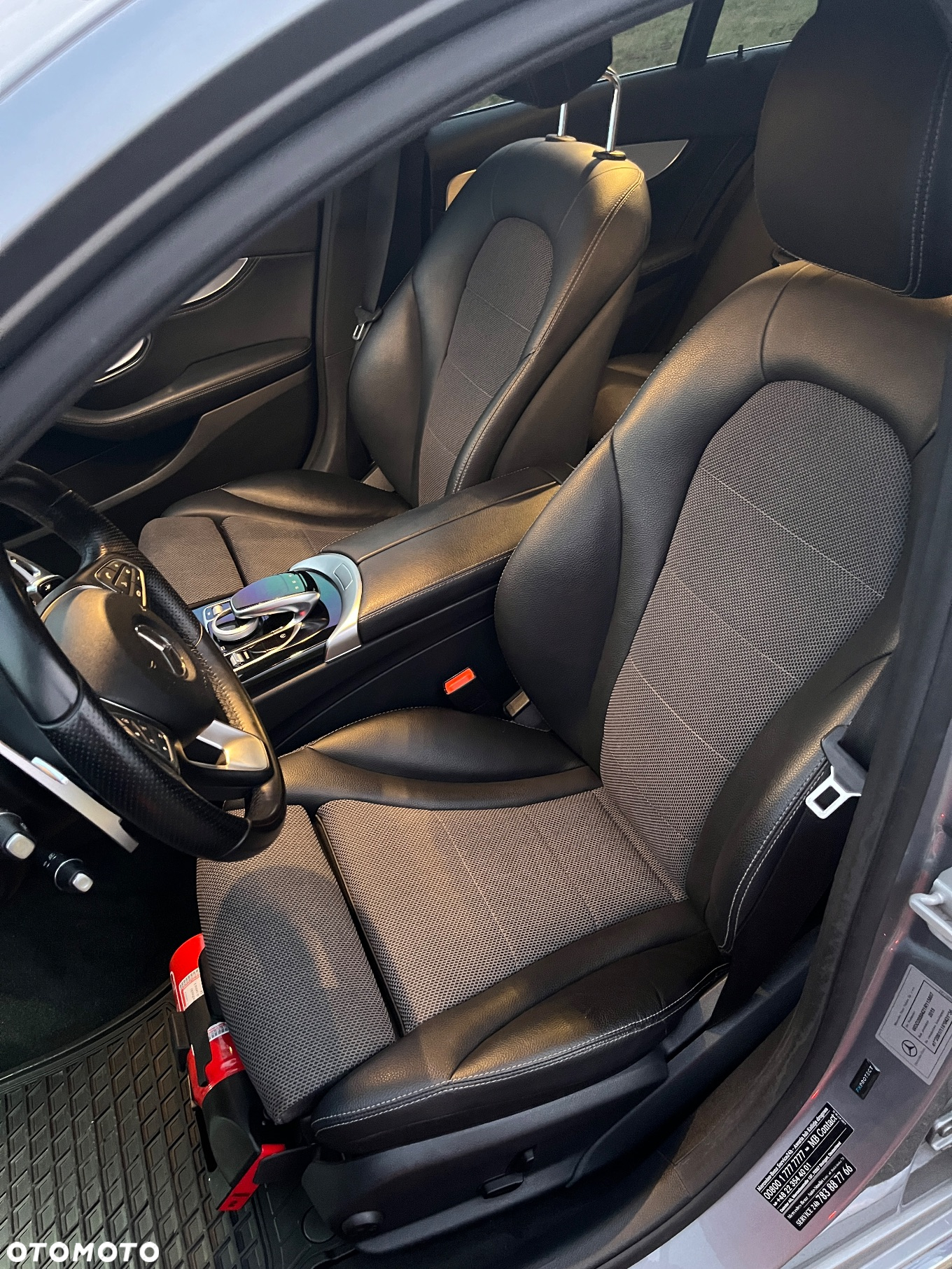 Mercedes-Benz Klasa C 200 7G-TRONIC - 24
